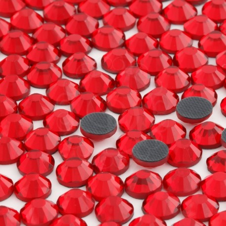 Cyrkonie ss30 hot-fix (6,5 mm) czerwony (ruby red) 288 szt.