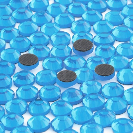 Cyrkonie ss20 hot-fix (4,5 mm) niebieski (capri blue) 1440 szt.