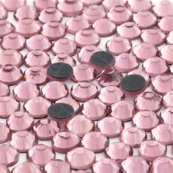 Cyrkonie ss8 hot-fix (2 mm) różowy jasny (amethyst) 1440 szt.